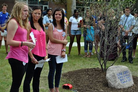 Holly Stahl Foundation Awards Scholarships, Promotes "Love Life