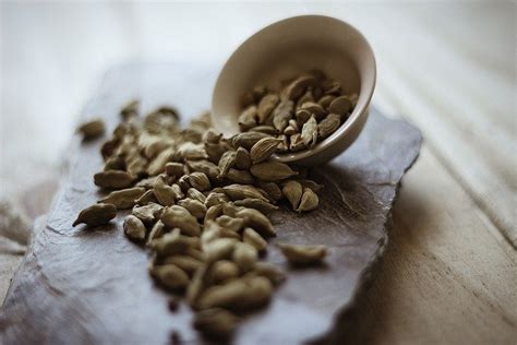 Health Benefits Of Cardamom Dr Lauren Deville Naturopathic Doctor