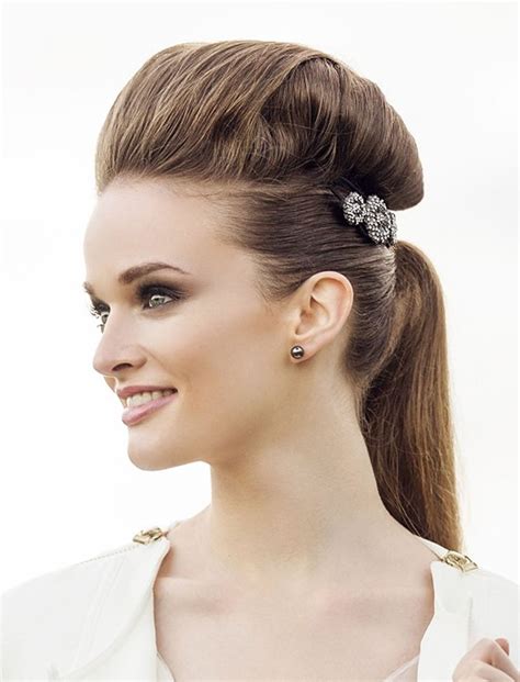 32 Perfect Updo Hairstyles for Prom 2017-2018 | Round, Square Oval ...