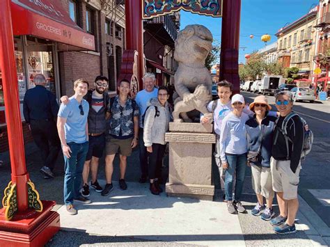 Free Walking Tour Victoria BC, Explore with a