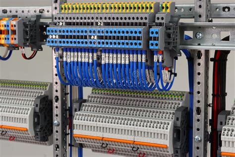 Multi Level Pass Through Terminals For Connecting Electrical Wires