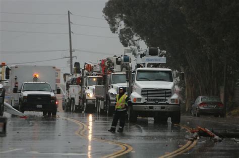 UPDATE: SCE Crews Respond to Power Outages as Rains Pour Down on ...