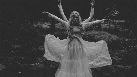 Kelly Jean Horror Photography ⋆ Dark Haunting Horror Photography In