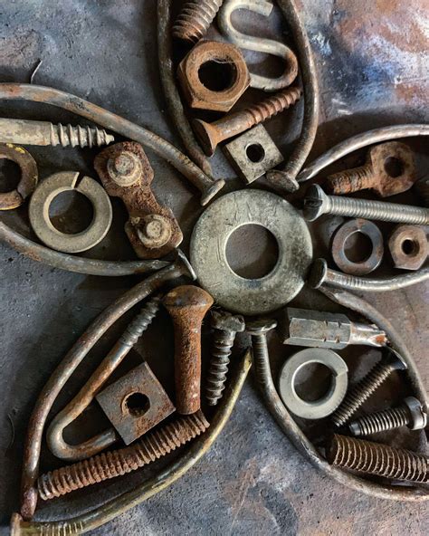 Small Metal Art Pieces At Dolores Miller Blog