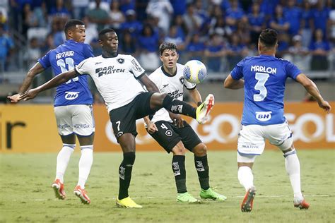 Botafogo Sofre Gol No Fim E Perde Para O Cruzeiro Em Estreia Pelo