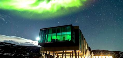 Iceland’s Ion Hotel Offers Dramatic Views of the Northern Lights ...