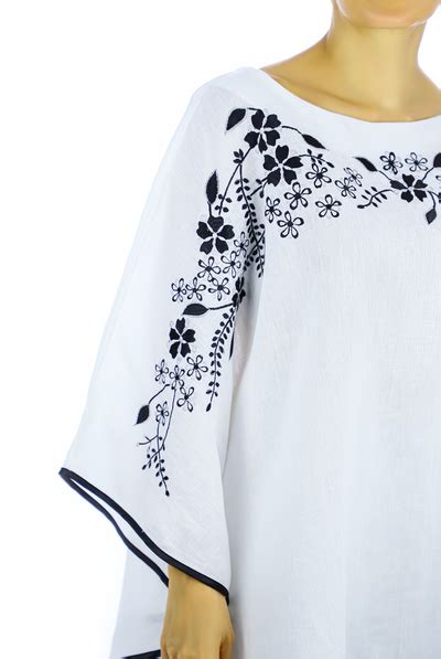 Blusa De Lino Color Blanco Con Bordado Dirigida Artesanal