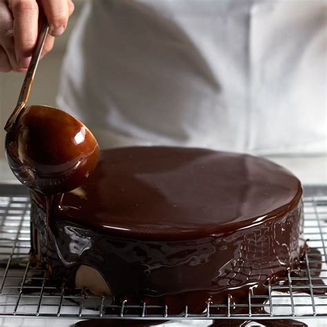 Joshua John Russell S Dark Chocolate Mirror Glaze Torta De Chocolate