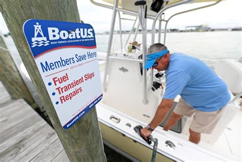 Boatus 21 Gas Saving Tips For Boaters Pontoon And Deck Boat Magazine