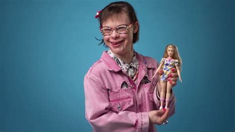 Handicap L Onore Laloux Ambassadrice De La Barbie Trisomique