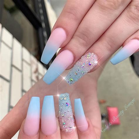 32 Super Cool Pink Nail Designs That Every Girl Will Love Polish And Pearls Light Pink