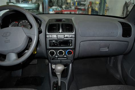 Hyundai Accent Interior Pictures Cargurus