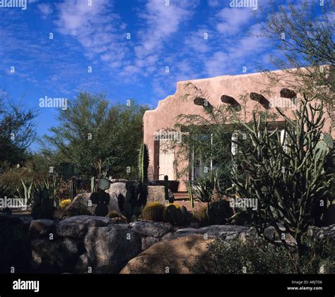 Adobe style house arizona usa hi-res stock photography and images - Alamy