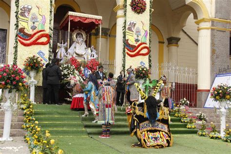 What is the Virgen de la Candelaria Festival in Puno?