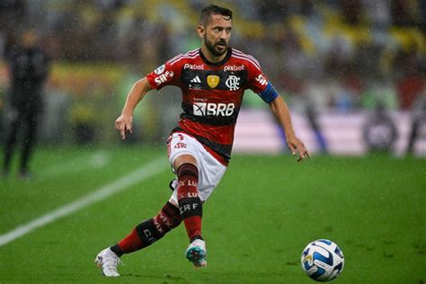 De olho neles Conheça os principais destaques do Flamengo adversário