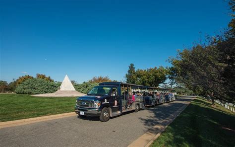 Book a Guided Tour of Arlington National Cemetery