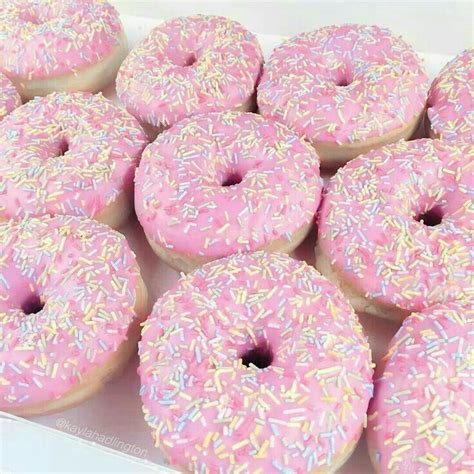 Donuts With Sprinkles Yes Pink Foods Pink Donuts Pink Aesthetic