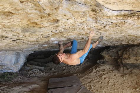 Rock Boulder Martin Stráník Catalán Witness the Fitness 8C