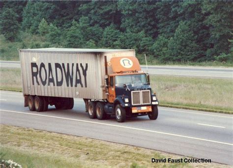 Roadway A Common Roadway Truck Used In The Early 70s Semi Trucks