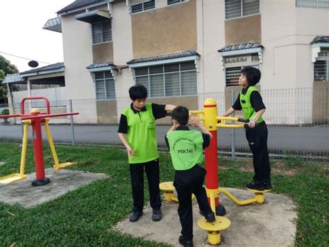 Aktiviti Rekreasi Di Luar Sekolah Taman Trafik Persatuan