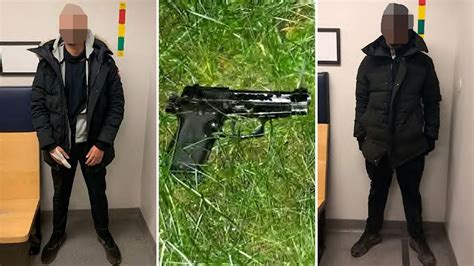 Polishund Spårade Upp Skarpladdad Pistol Misstänkta Försökte Fly P4