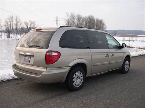 2005 Chrysler Town And Country Lx Passenger Minivan 33l V6 Auto