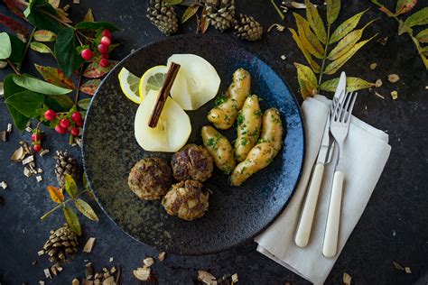 Gehaktballetjes Met Peertjes En Aardappelen Vtm Koken