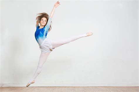 Free Stock Photo of Dancer Jump Splits — HD Images