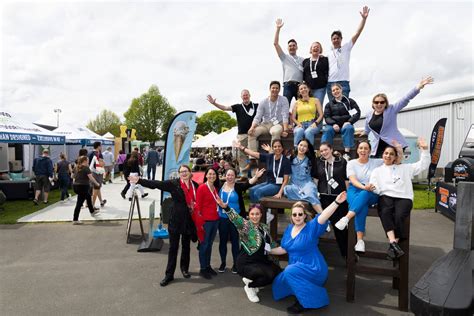 Happy Exhibitors At The 40th Waikato Home And Garden Showcredit Barker