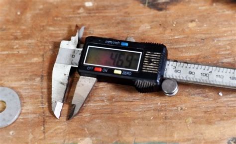 The Best Digital Calipers For Precision Measurements | AutoGuide.com