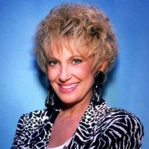 Tammy Wynette Birthday, Real Name, Age, Weight, Height, Family, Facts ...