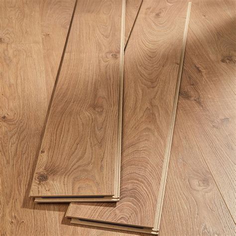 Atlas Natural Oak 12mm Floor Depot