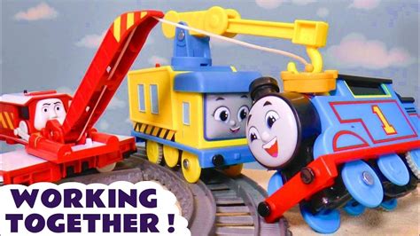 Working Together Toy Train Story With All Engines Go Carly And Thomas In 2022 Toy Train