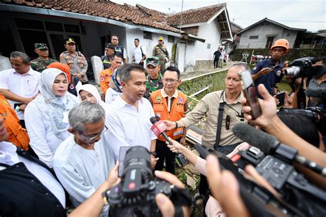 Tidak Netral Pada Pemilu 2024 13 Anggota Satpol Pp Di Garut Dijatuhi