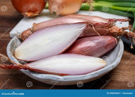 French Long Pink Shallots Grappe Onion From Brittany France Stock