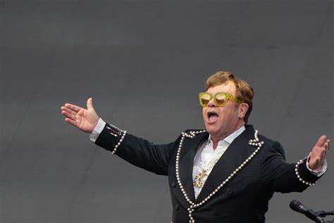 Sir Elton John To Headline Glastonbury In Final Uk Show Of Last Ever