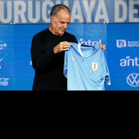 Deportes Marcelo Bielsa Nuevo DT De Uruguay Diario La Vanguardia