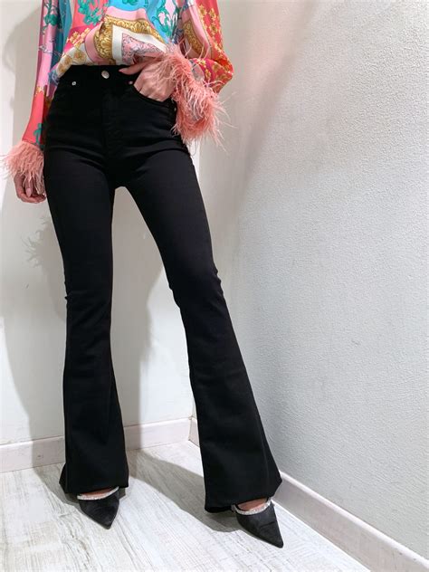 Jeans Gisele Flare Nero A Zampa Vicolo Scintille Store