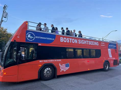 Boston: Hop-on Hop-off Boston Sightseeing Tour with 24 Stops | GetYourGuide