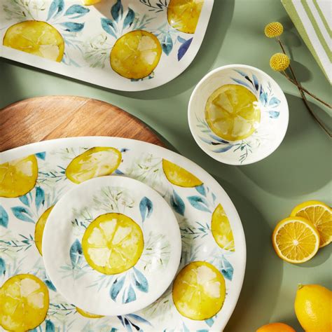 A Summer Hosting Must-Have: Melamine Dishes