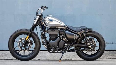 This Royal Enfield Meteor 350 is modified into an extremely cool Bobber ...