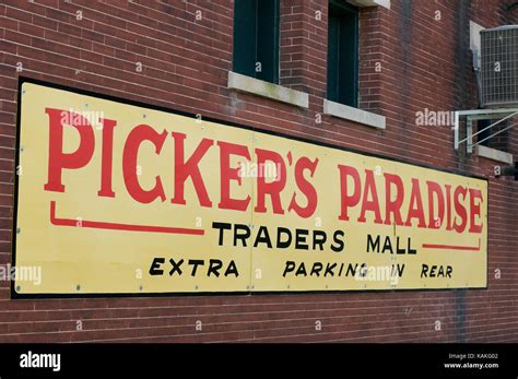 Pickers Paradise Hi Res Stock Photography And Images Alamy