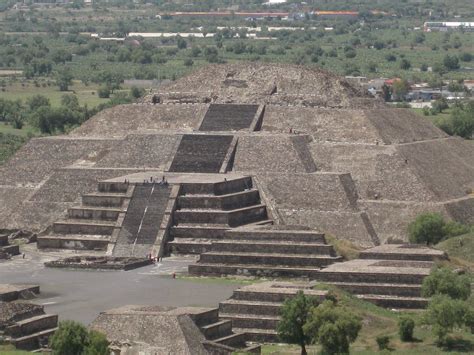 Pirámide de la Luna Teotihuacan México