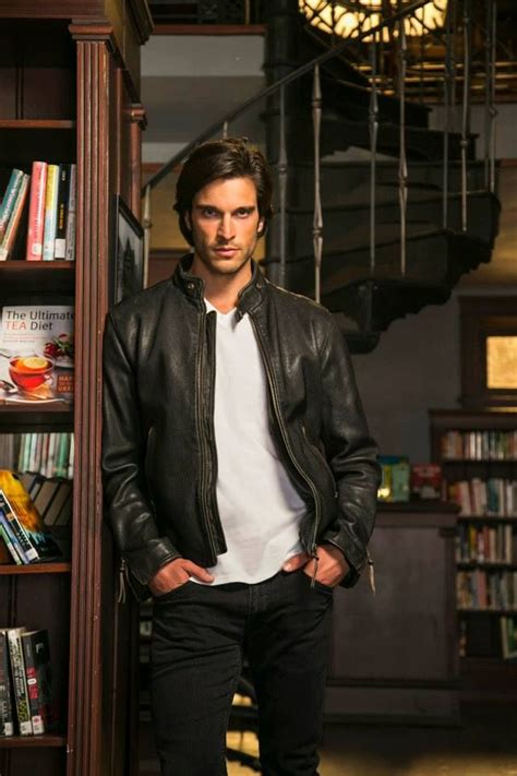 Daniel Di Tomasso Witches Of East End Good Looking Men Witch