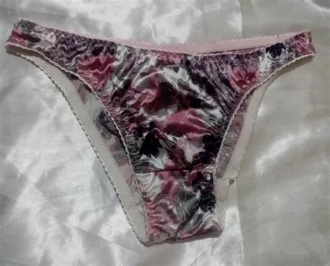 Pantaleta Bikini Satinada Ultrabrillosa Aperlado Lila Sua Meses Sin