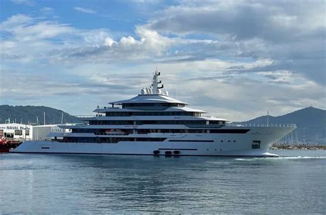 Freire Shipyard Renaissance Superyacht Features Photos