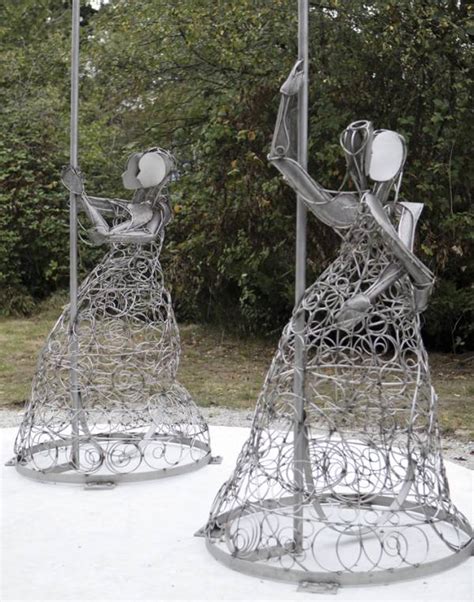 Photos: Love locks sculpture unveiled at Queen Elizabeth Park | Georgia ...