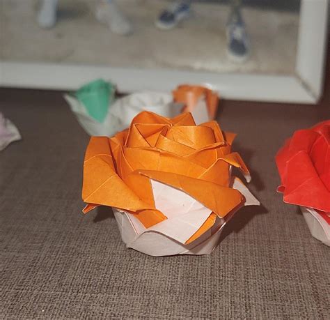 Pentagon rose question : r/origami