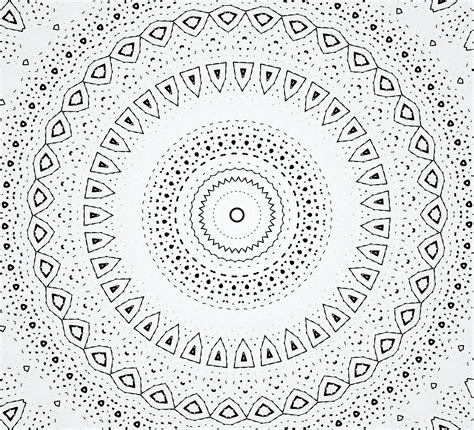 Minimal Mudcloth Boho Mandala Wallpaper | Happywall