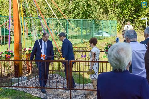 Uroczystość nadania Szkole Podstawowej w Zaraszowie imienia ks